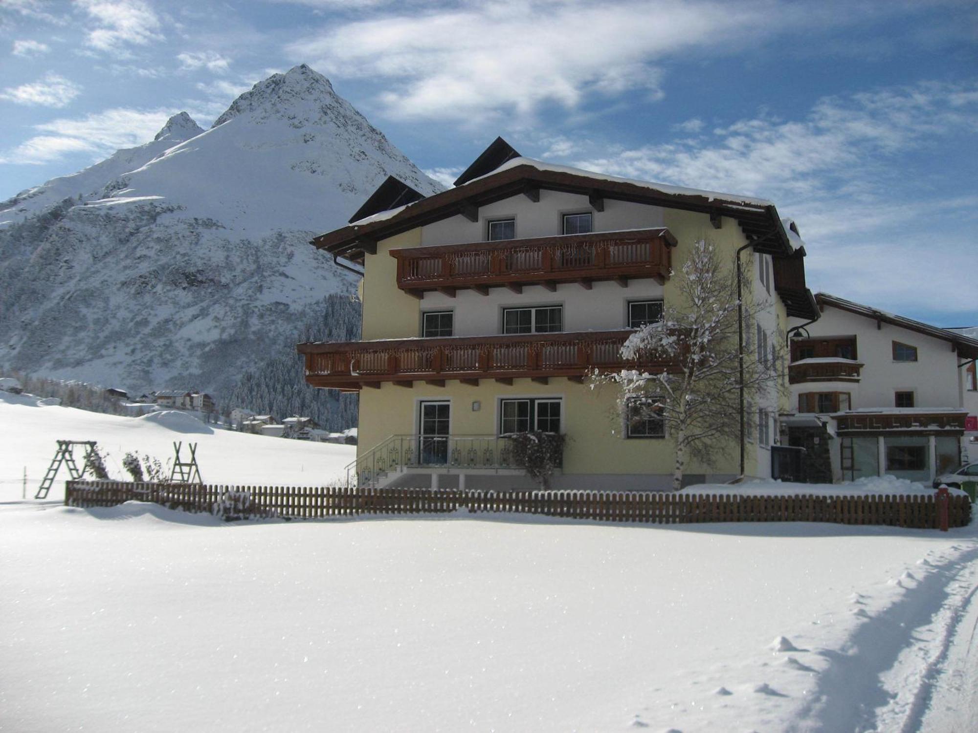 Renate - Im Sommer Inklusive Silvretta Card Premium Apartment