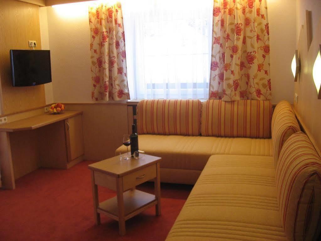 Apartment Renate - Im Sommer Inklusive Silvretta Card Premium